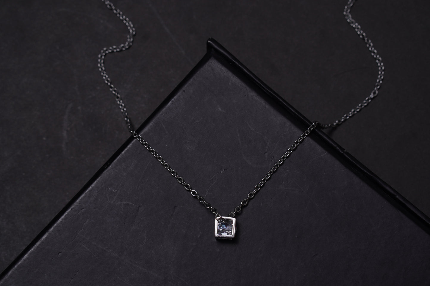 Rubik Luxury Pendant with Diamond Inside